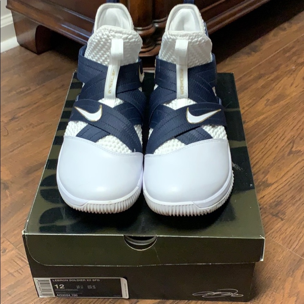 Nike LeBron Soldier 12